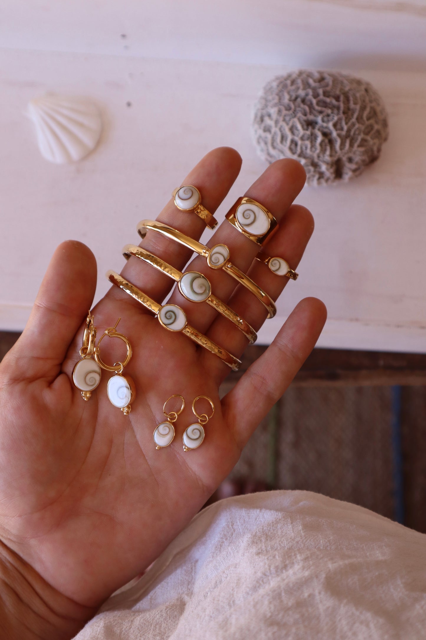 Operculum Signet Ring SIZE 7.5