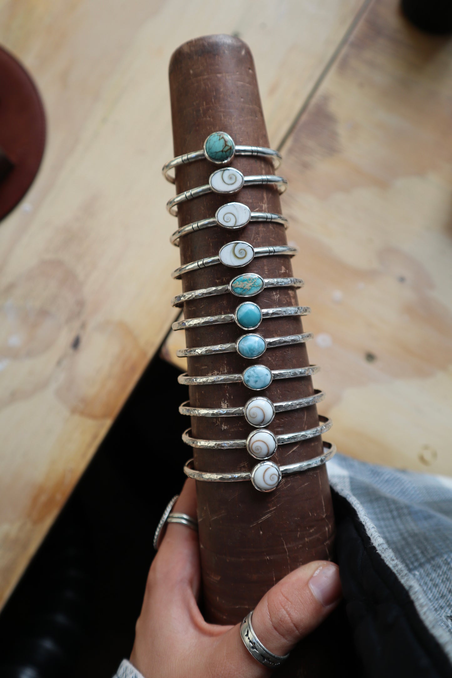 Operculum Wanderer Cuff