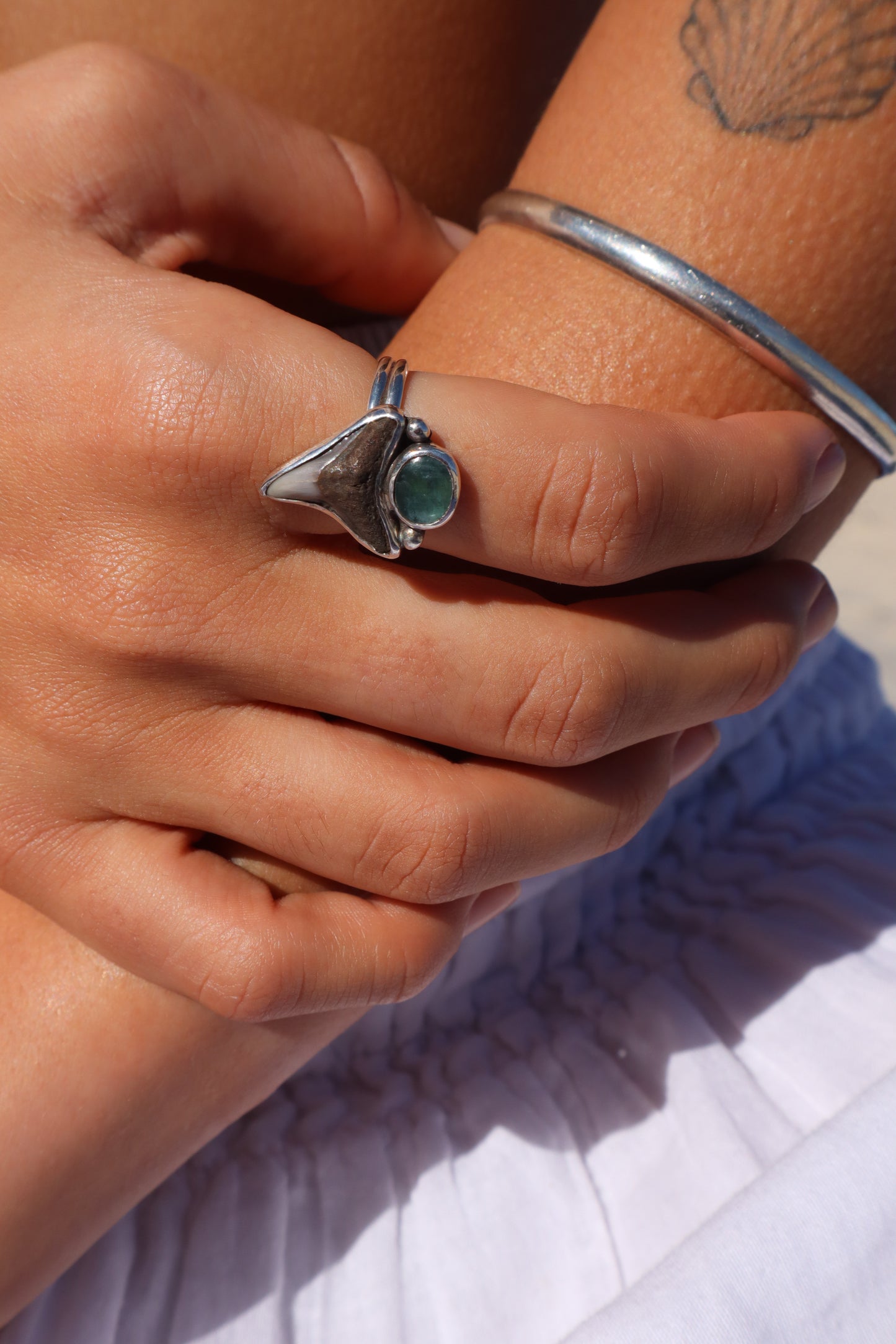 Shark Tooth x Kyanite Ring SIZE P - 7 3/4