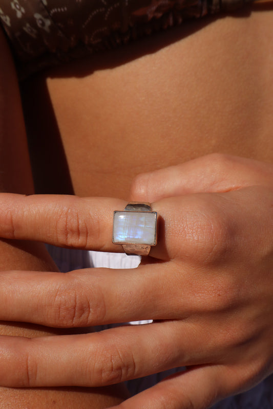 Chunky Moonstone Ring SIZE P - 7 3/4