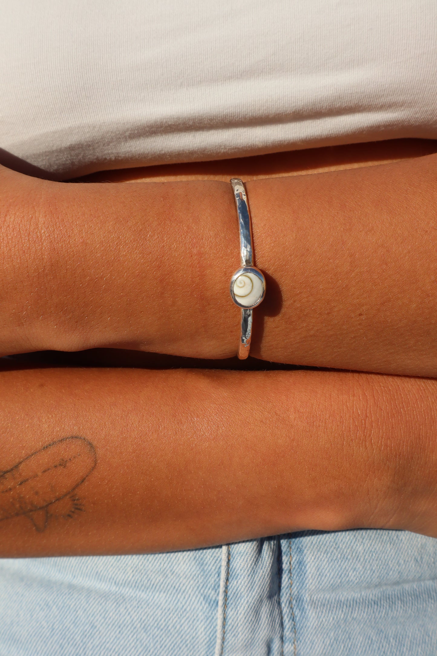 Operculum Wanderer Cuff