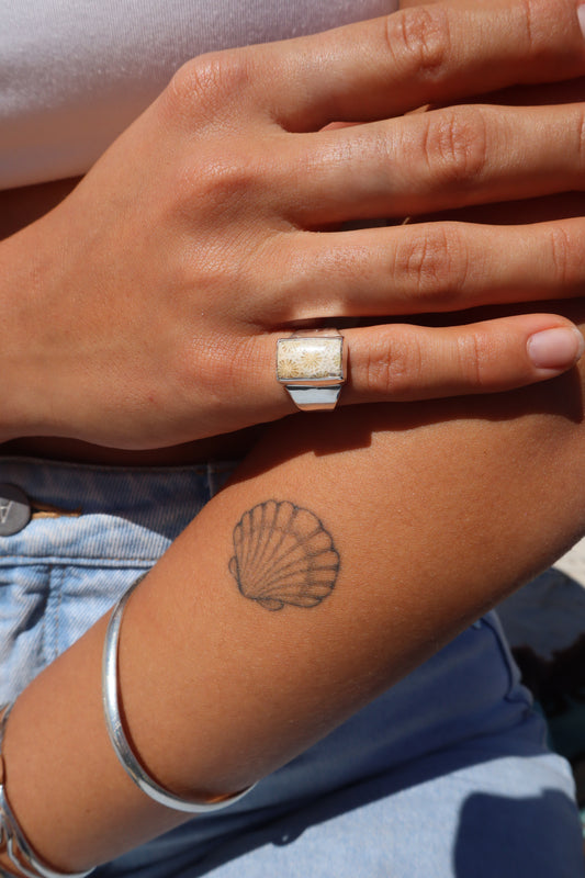 Coral Ring SIZE L 1/2 - 6
