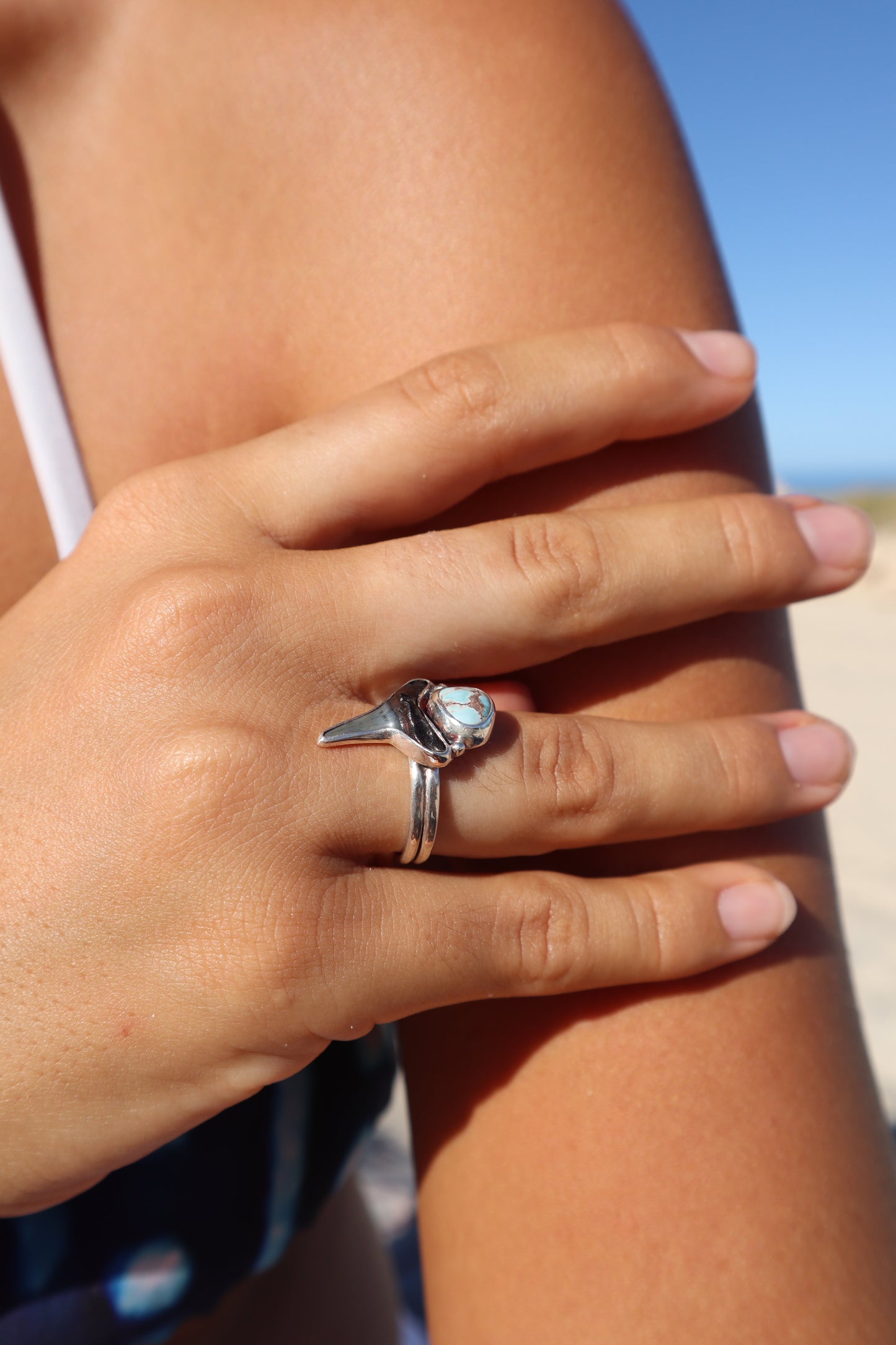 Shark Tooth x Hubei Turquoise SIZE P - 7 3/4