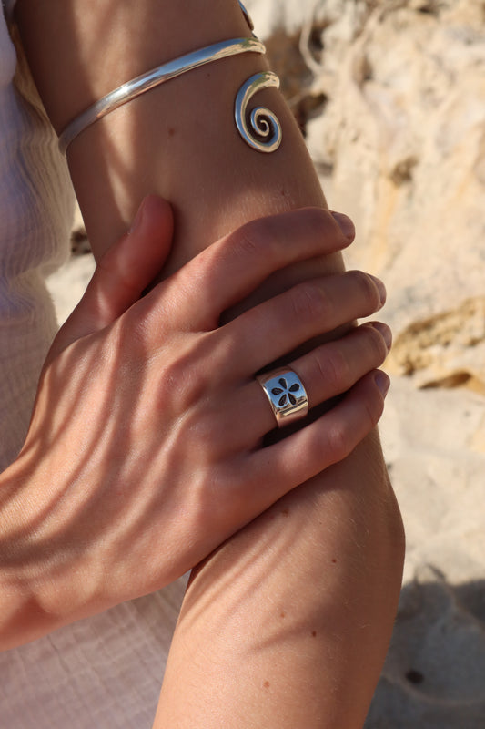 Flower Shadow Ring SIZE L 1/2 - 6