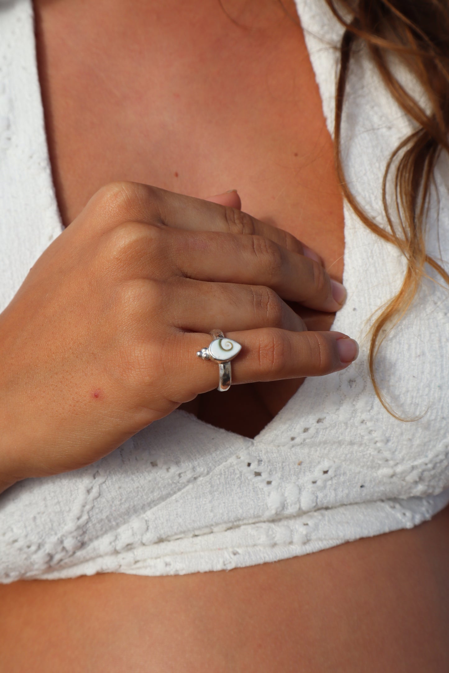 Operculum Ring SIZE L - 5 3/4