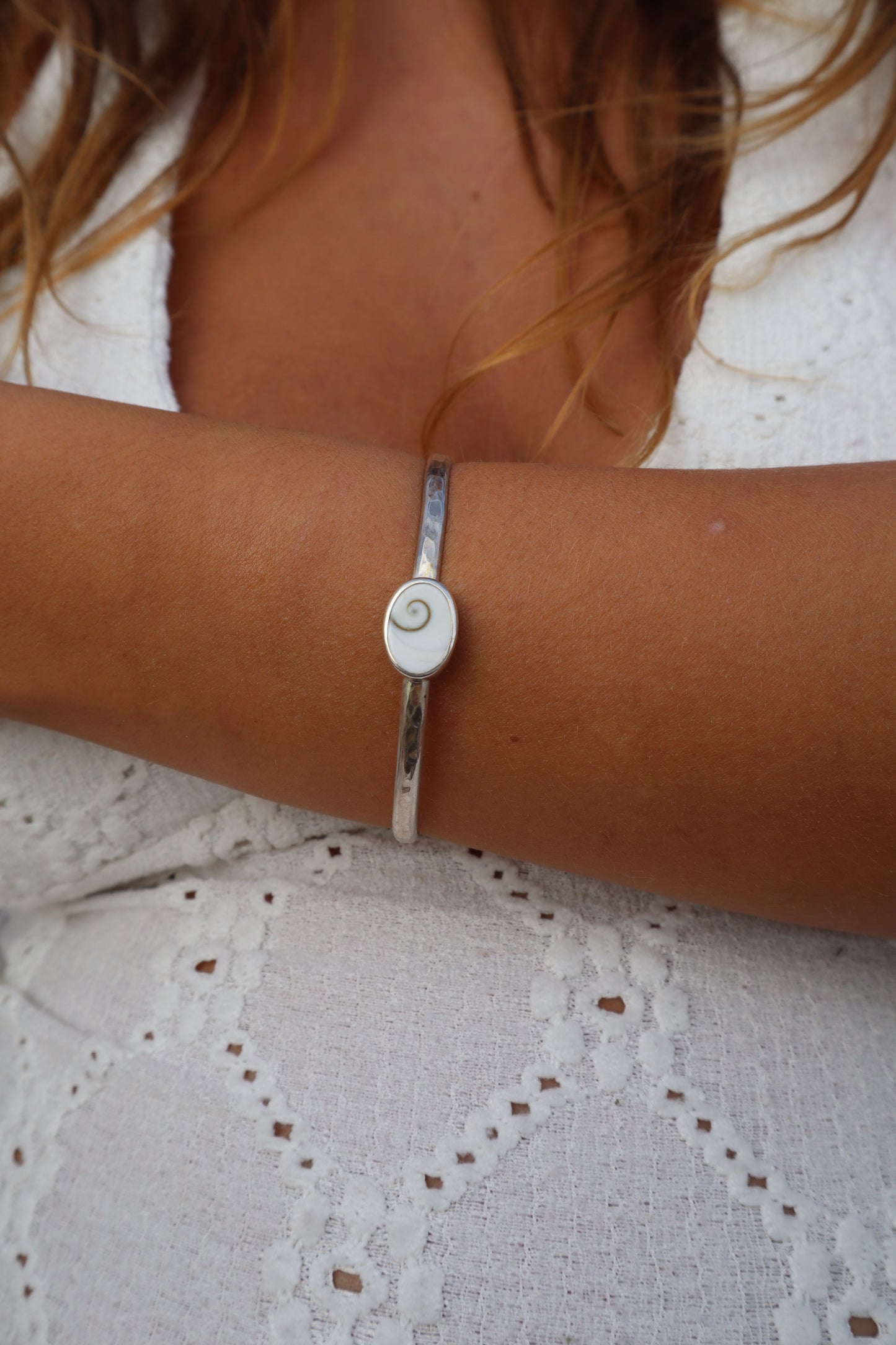 Operculum Wanderer Cuff