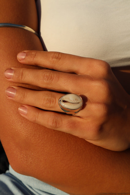 Chunky Cowrie Ring SIZE L 1/2 - 6