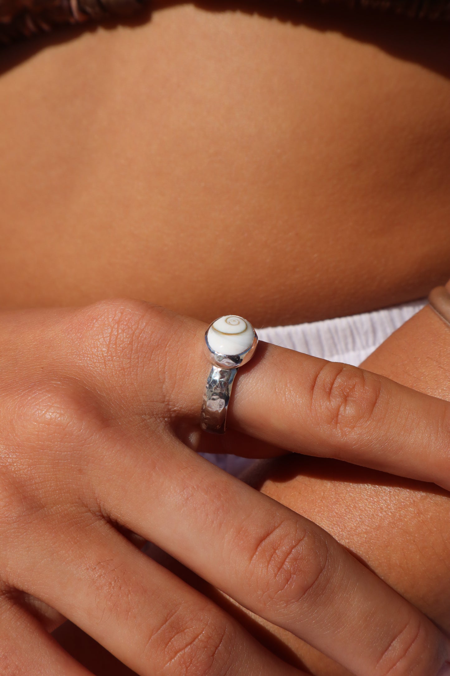 Hammered Operculum Ring SIZE T - 9 3/4