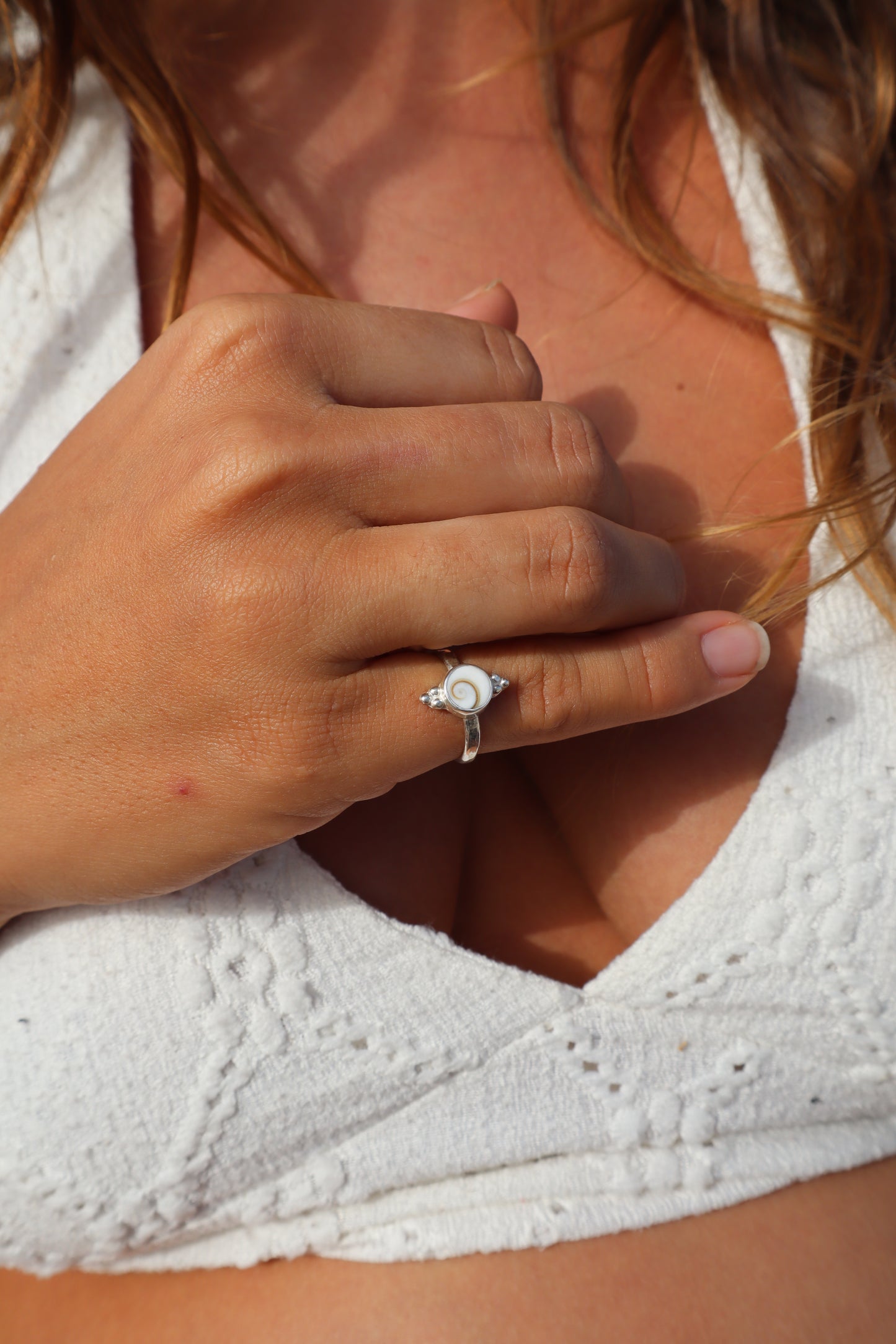 Dainty Operculum Ring SIZE J - 4 3/4