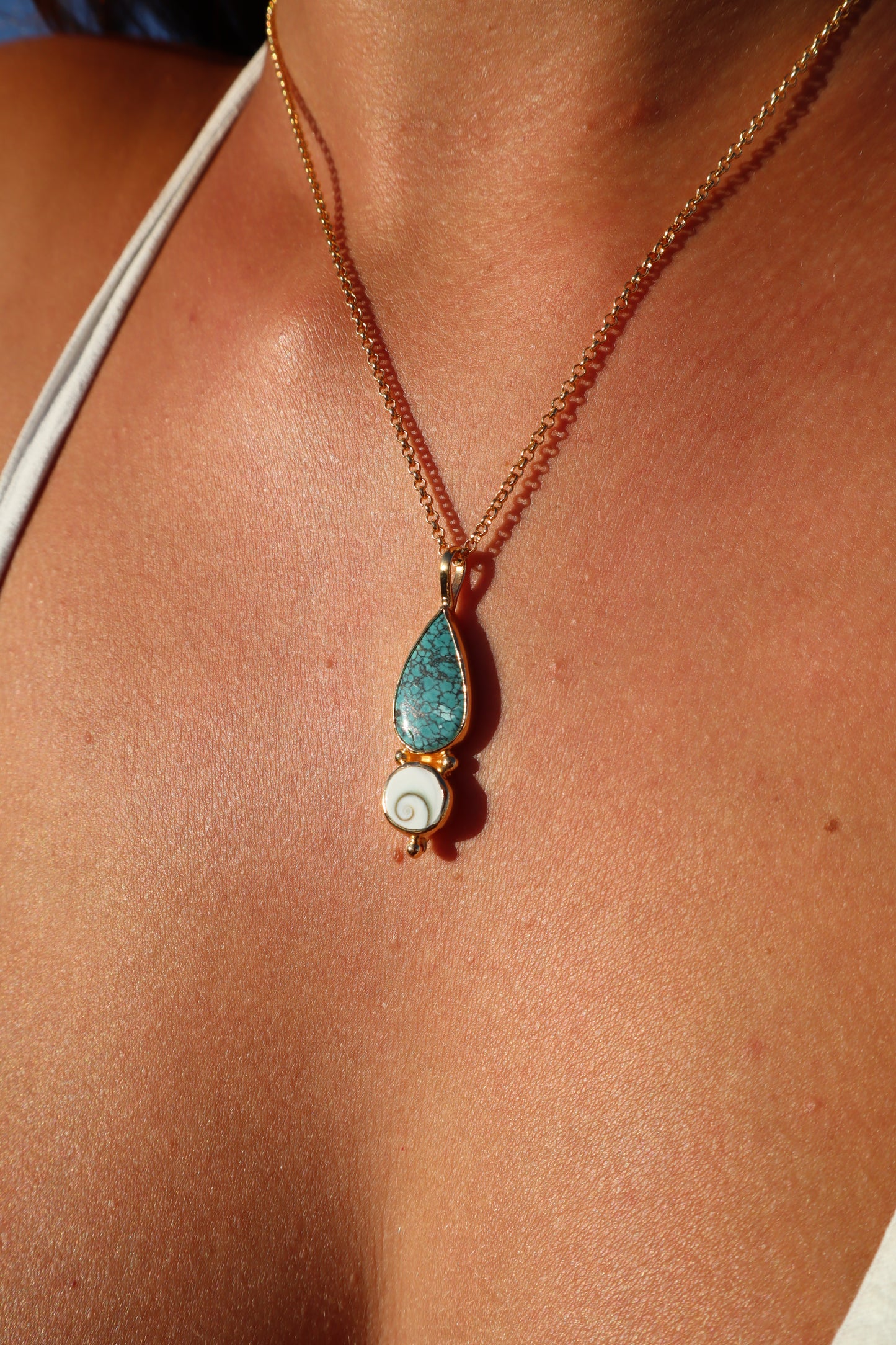 Turquoise x Operculum Pendant