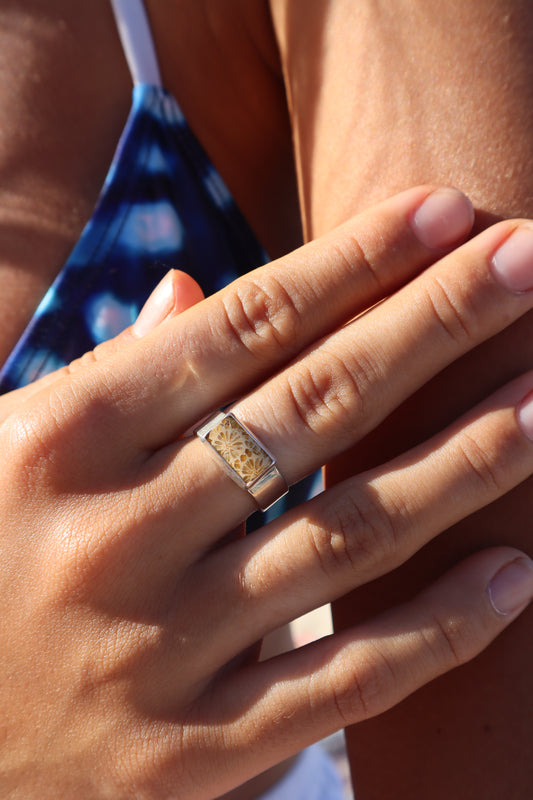 Horizontal Coral Ring SIZE Q 1/2 - 8 1/2