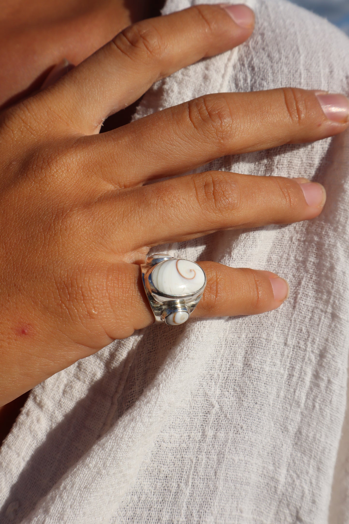 Triple Operculum Signet Ring SIZE K 1/2 - 5 1/2
