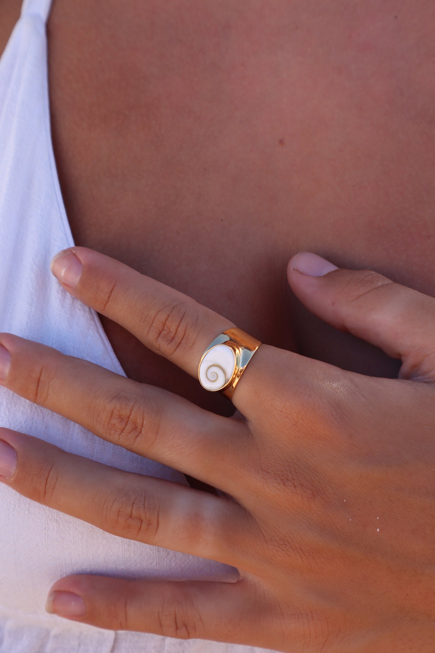 Operculum Signet Ring SIZE 7.5