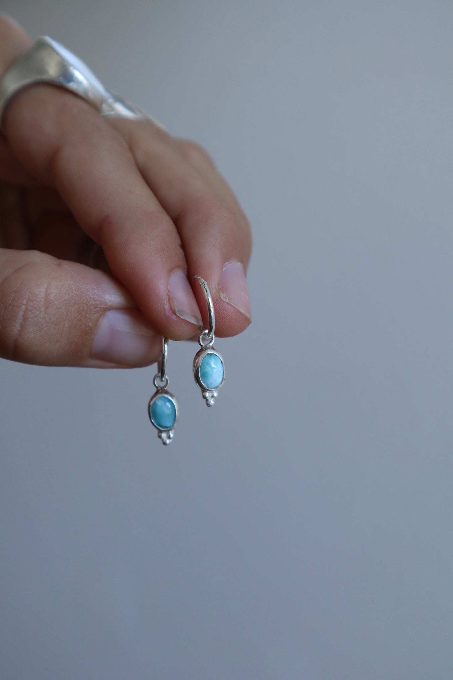 Larimar Huggies