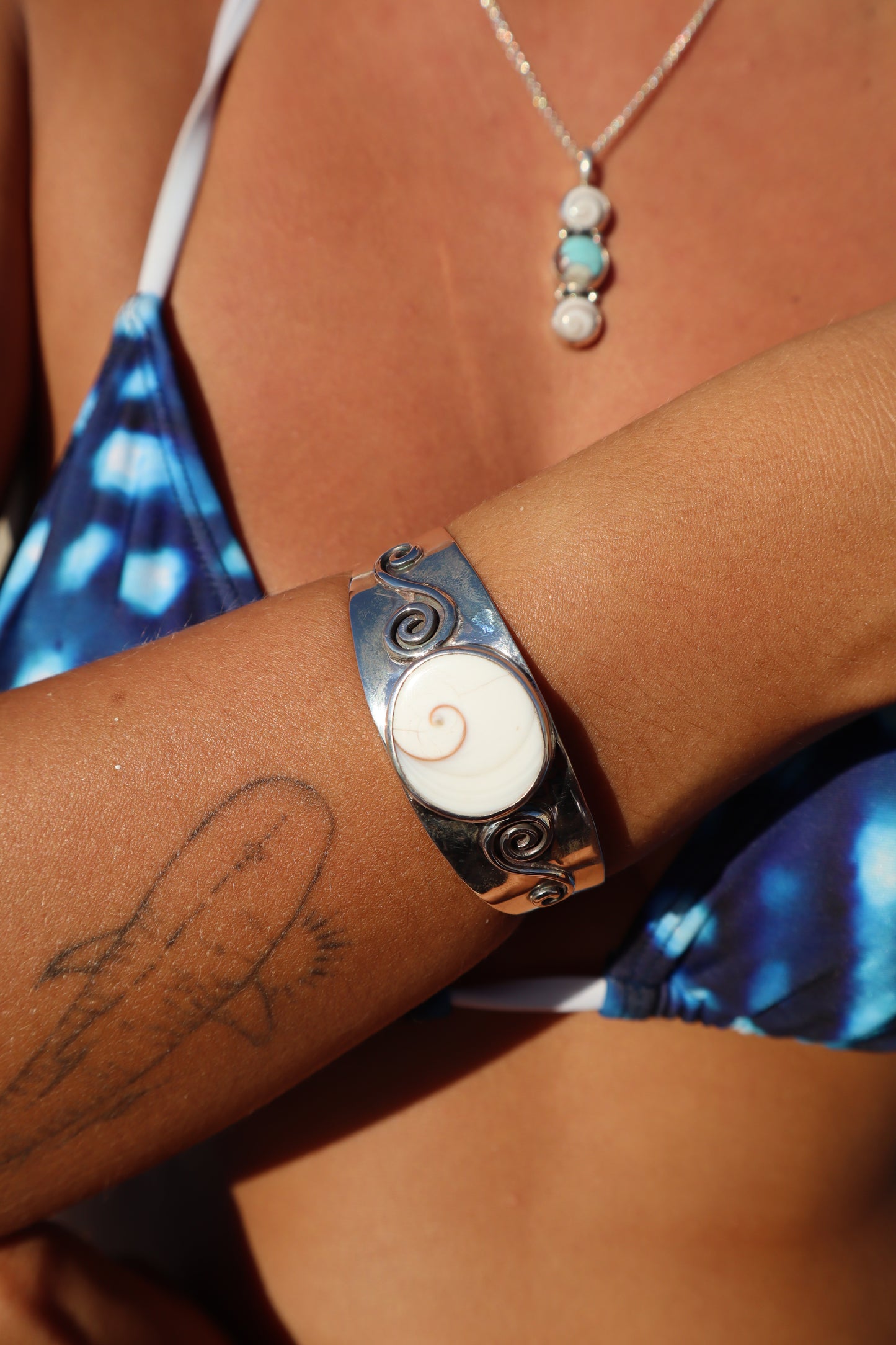 Chunky Operculum Spiral Cuff