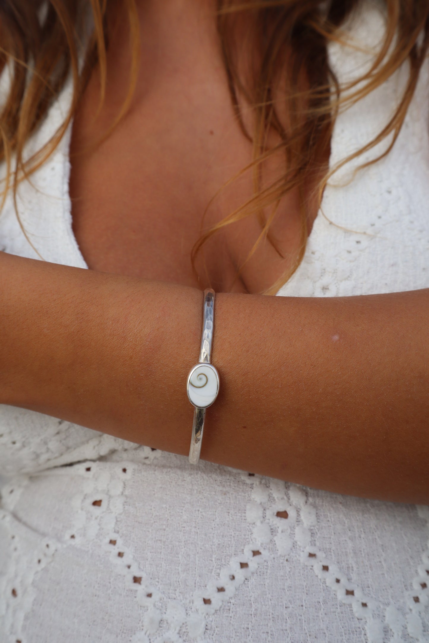Operculum Wanderer Cuff