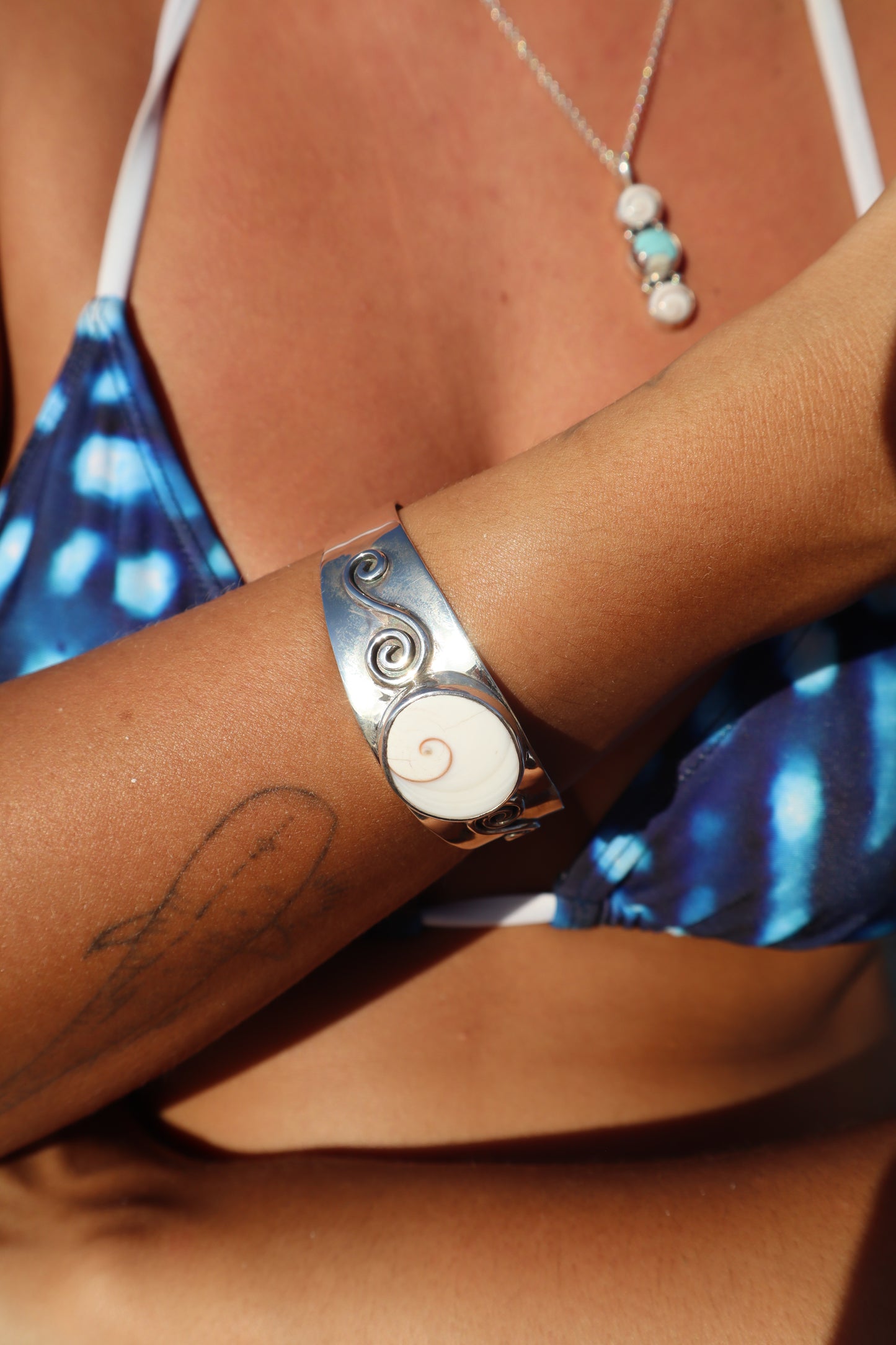 Chunky Operculum Spiral Cuff