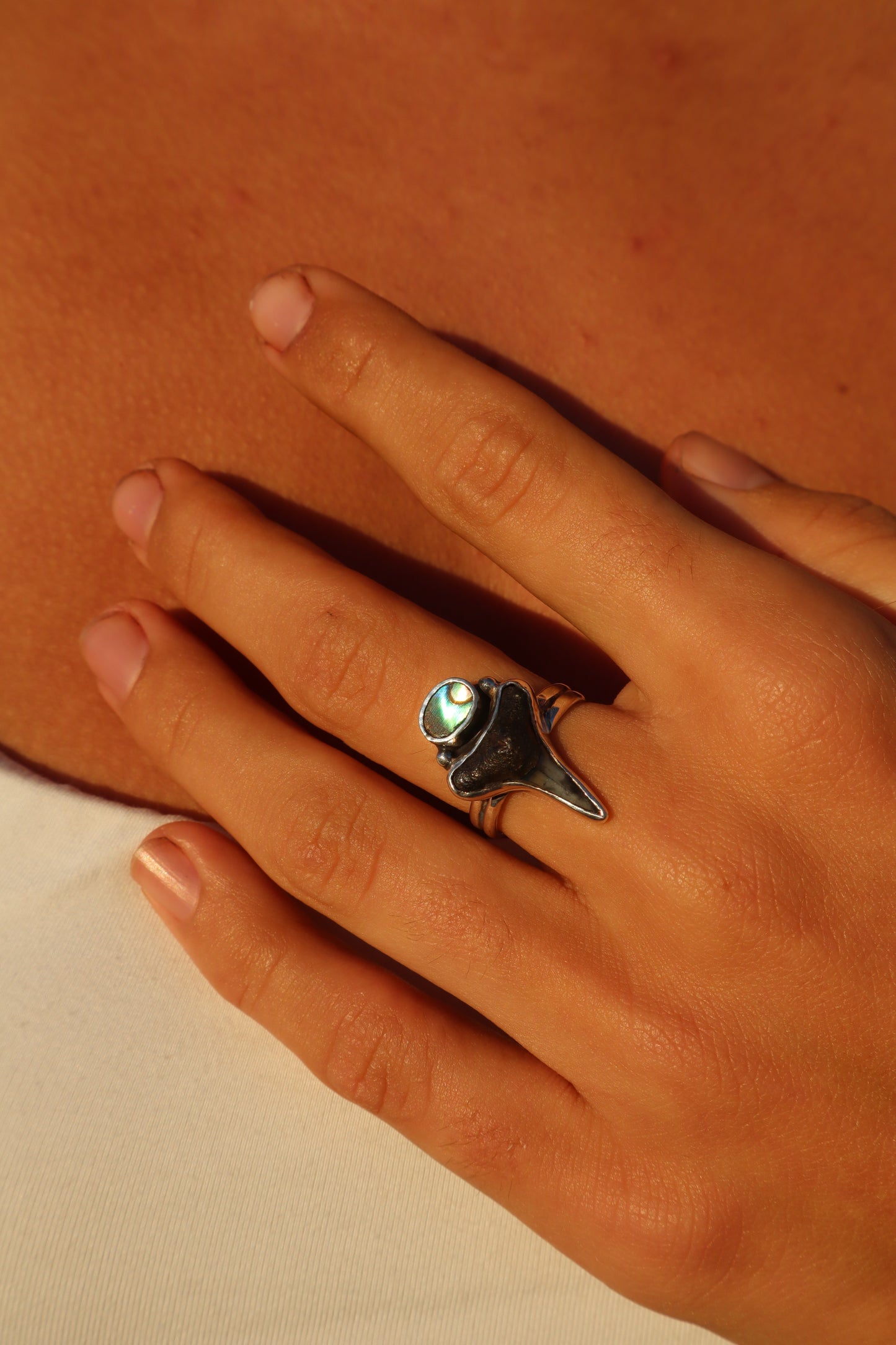 Shark Tooth x Abalone Ring SIZE M - 6 1/4