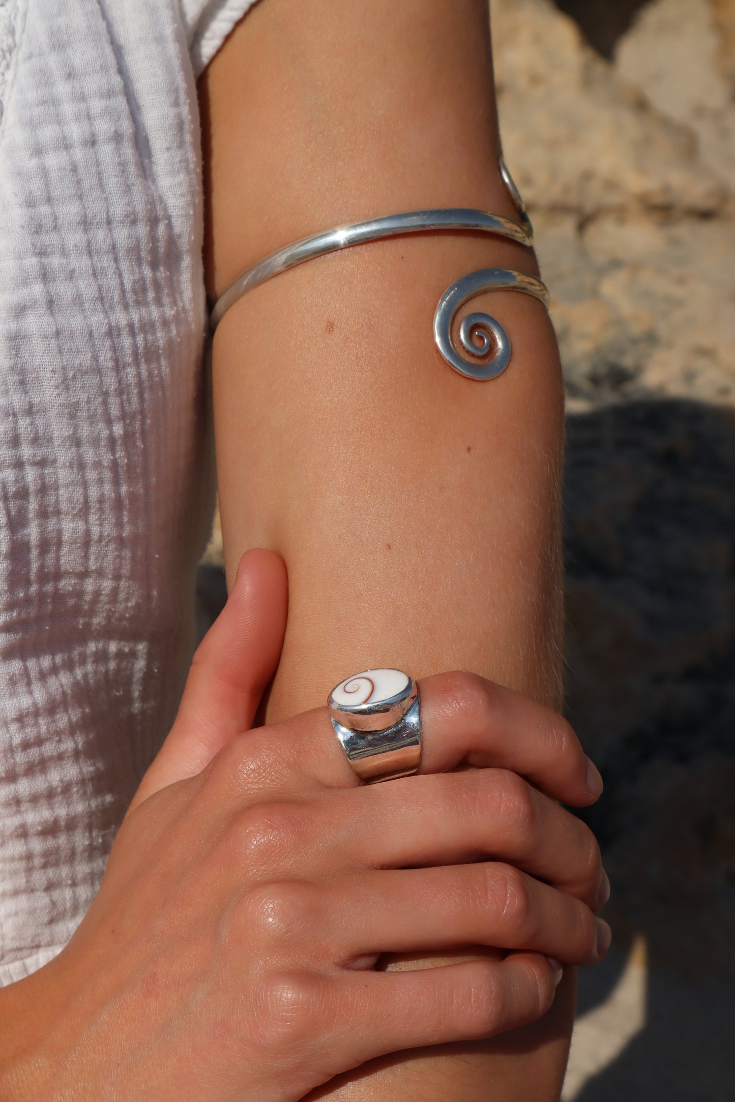 Chunky Operculum Ring SIZE N - 6 3/4