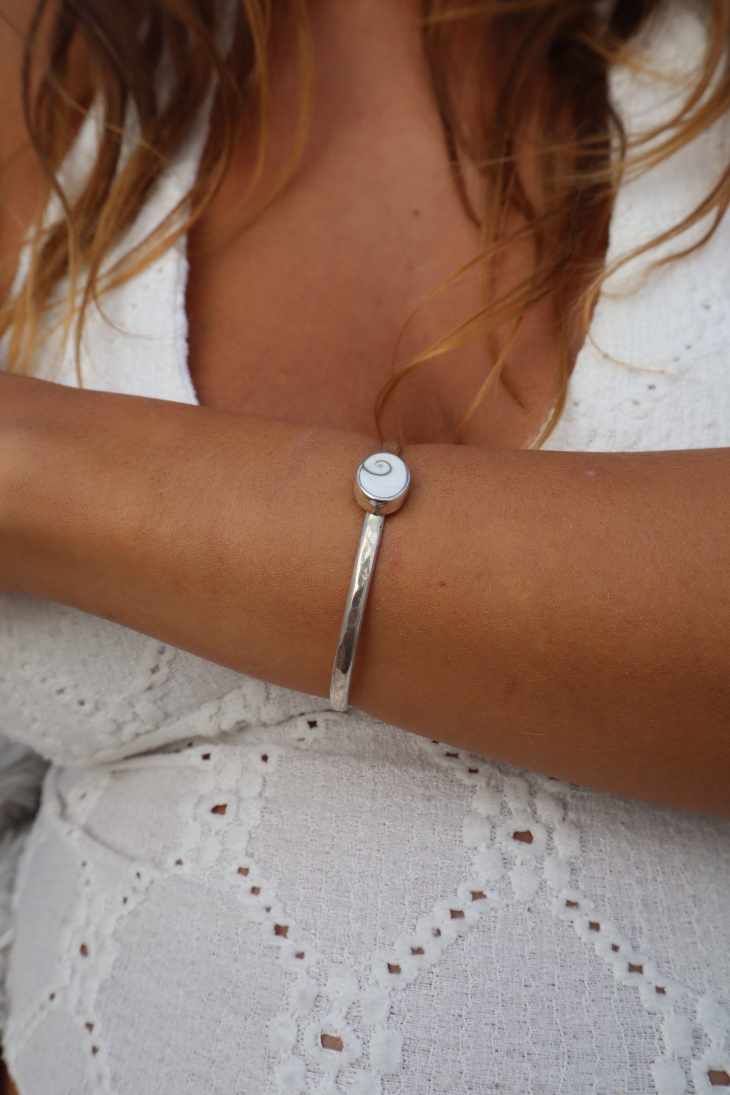 Operculum Wanderer Cuff