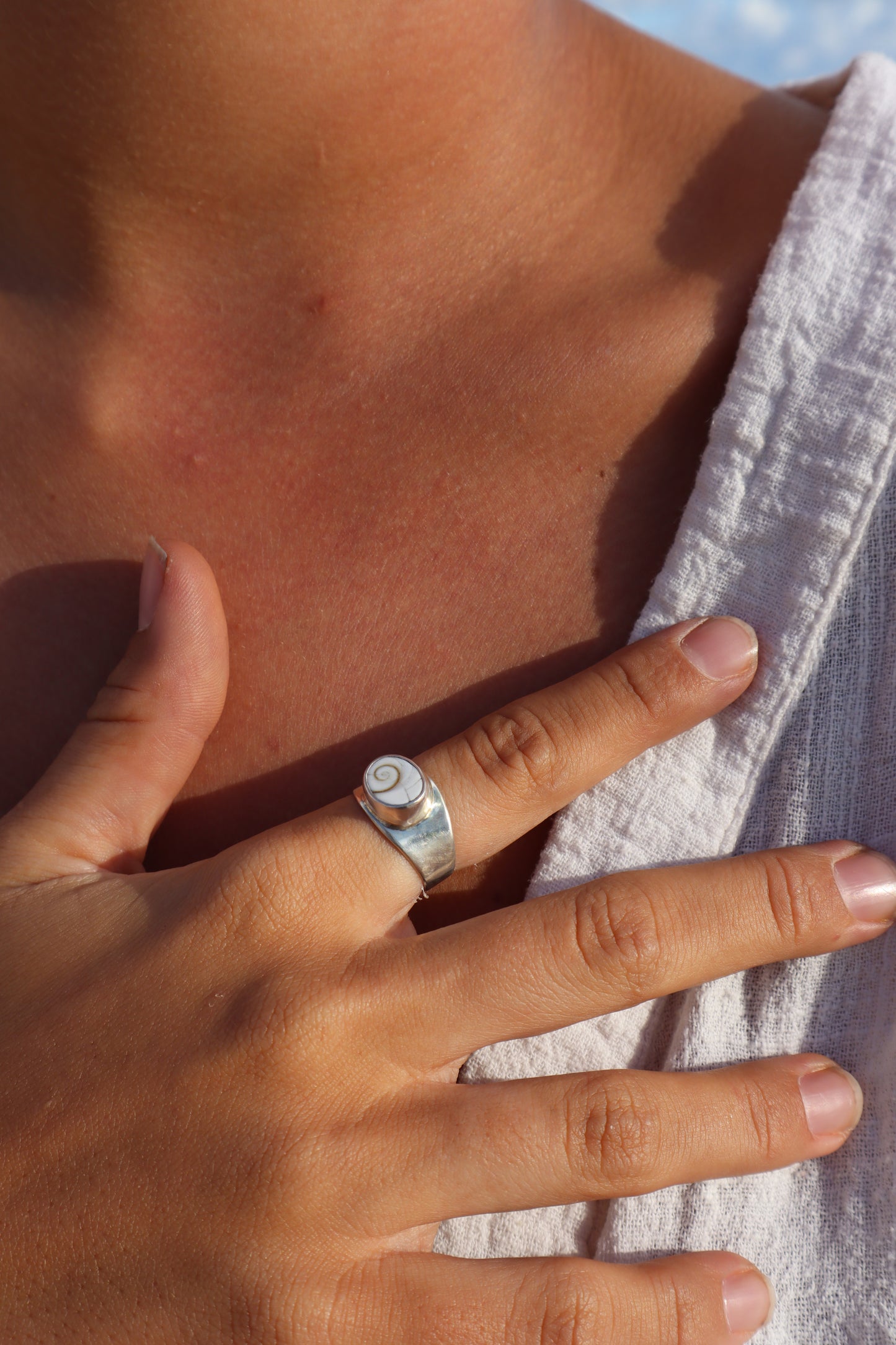 Operculum Signet Ring SIZE P 1/2 - 8