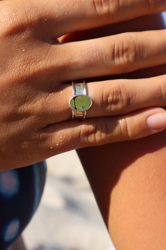 Green Turquoise Ring SIZE N - 6 3/4