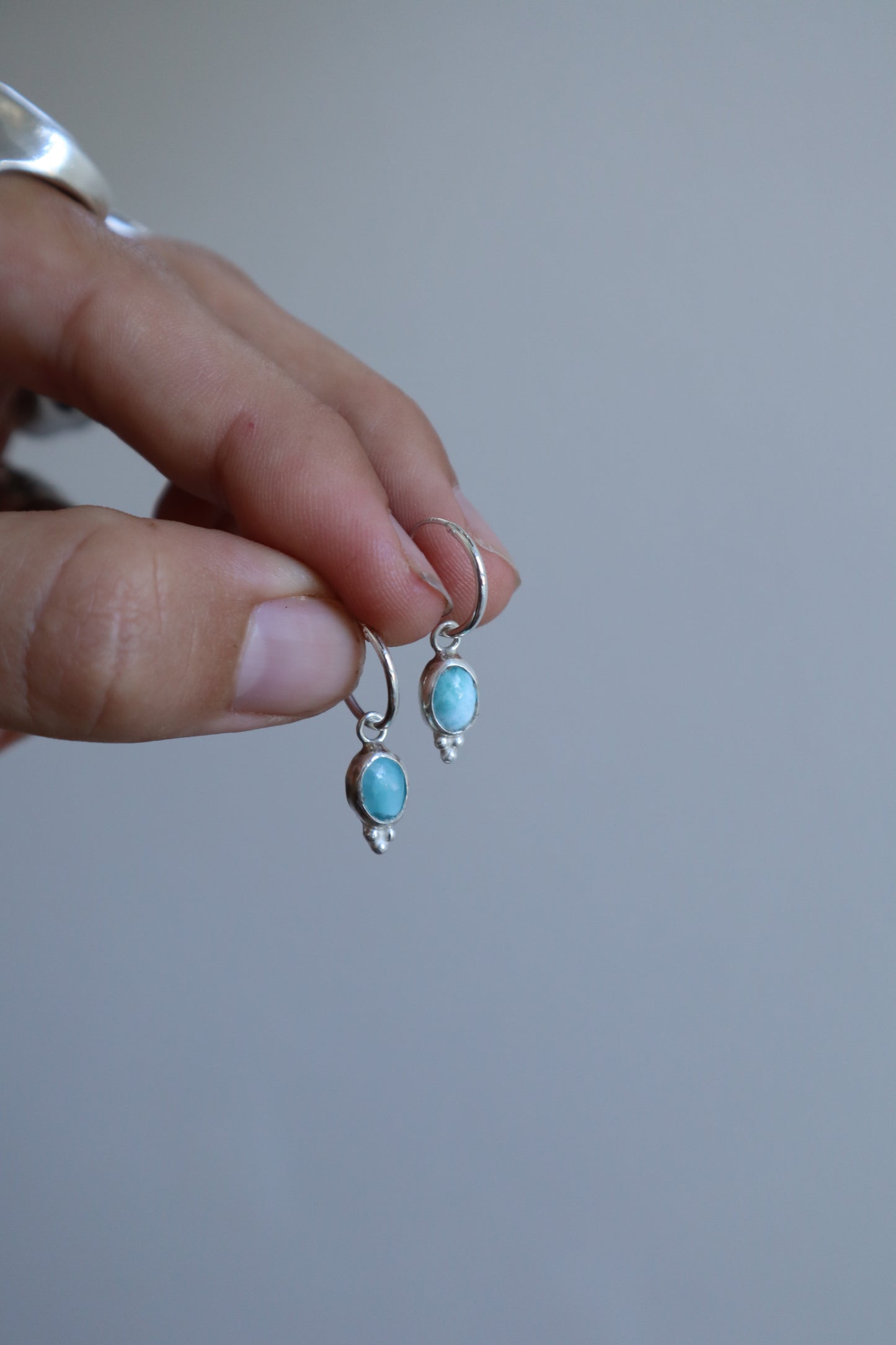 Larimar Huggies