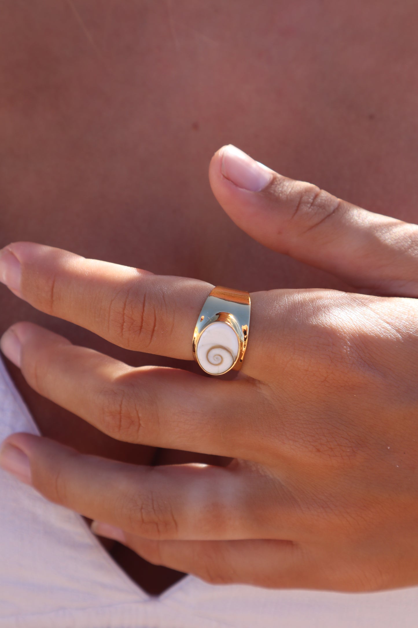 Operculum Signet Ring SIZE 7.5