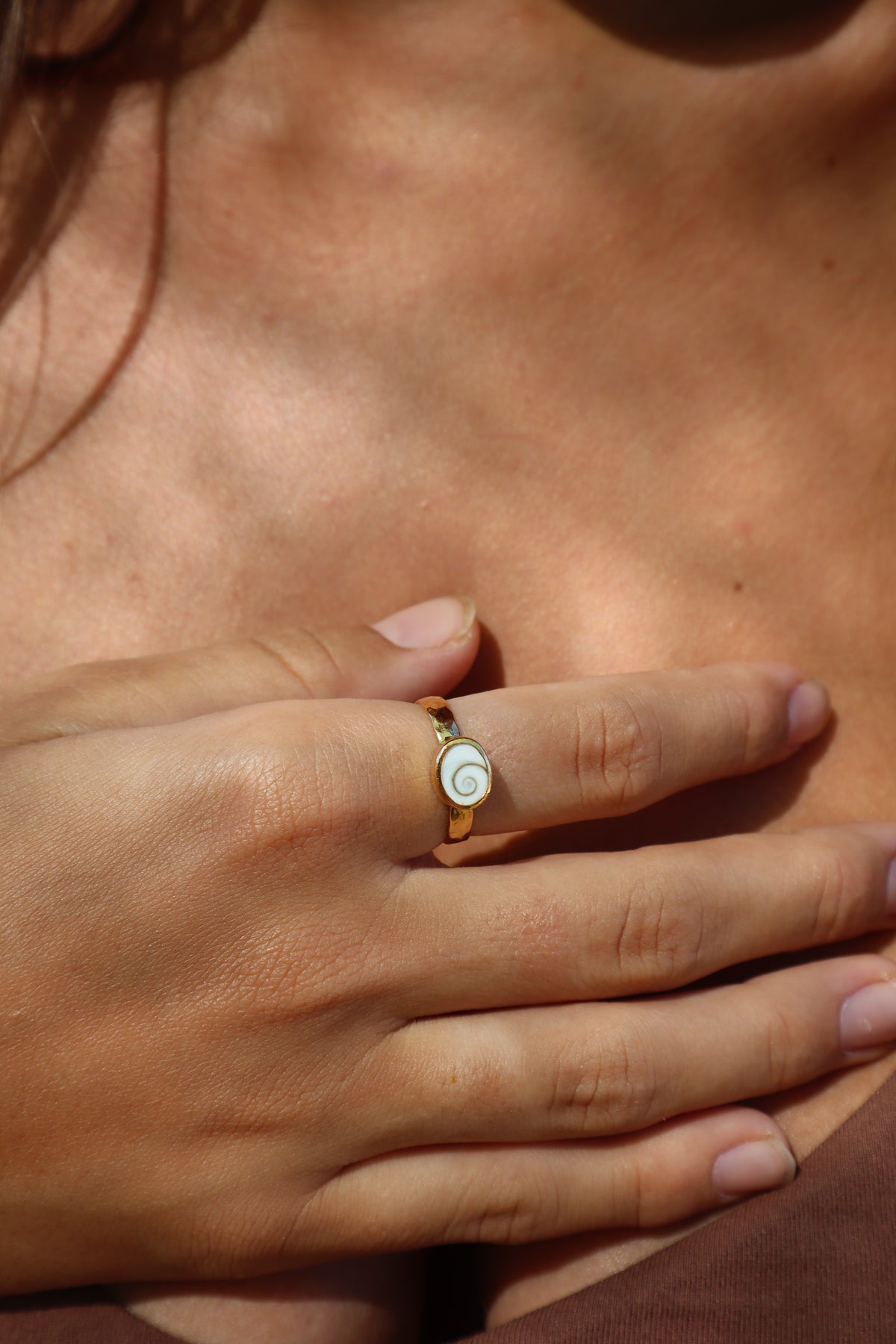 Dainty Operculum Ring SIZE 9