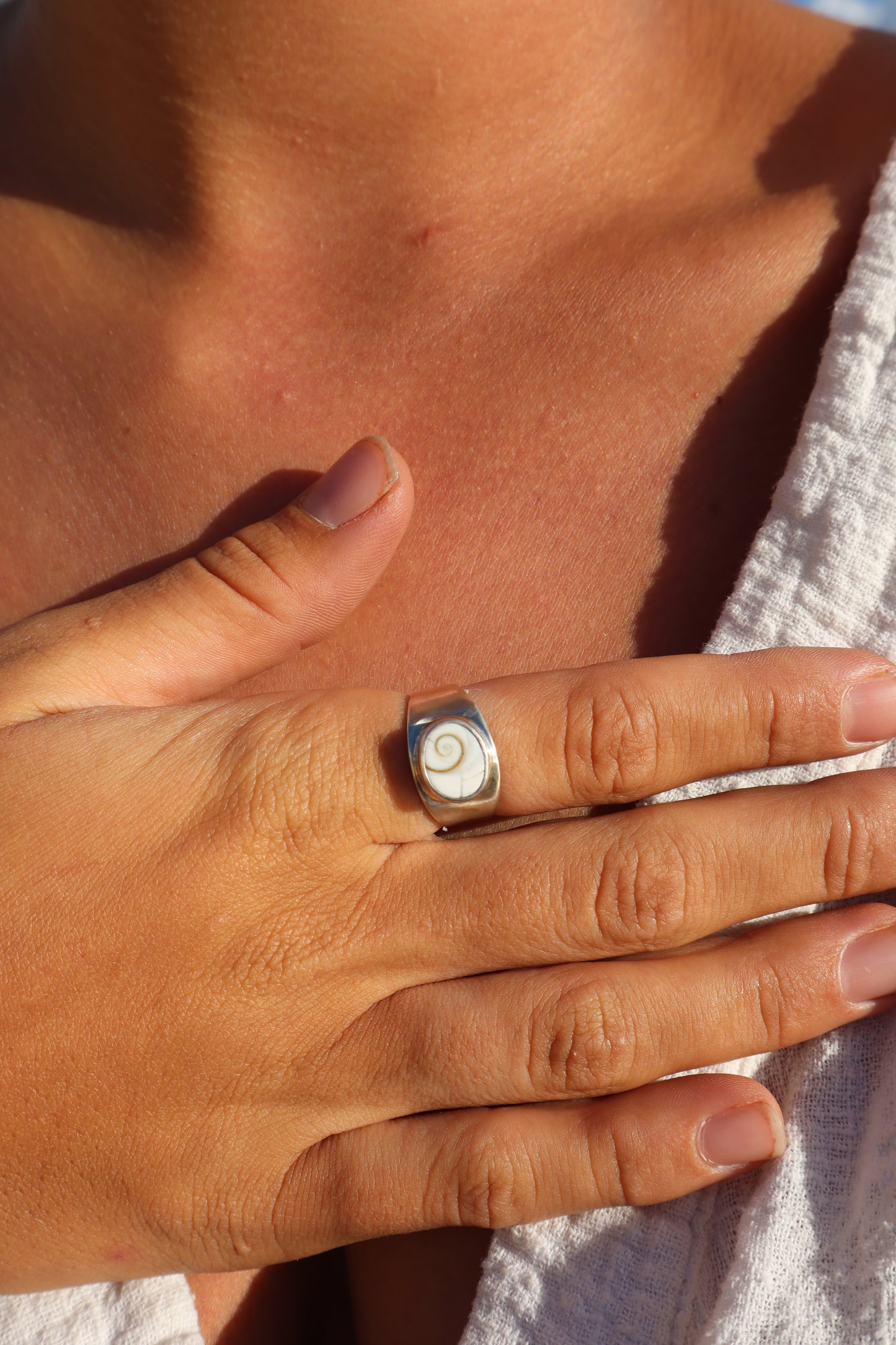 Operculum Signet Ring SIZE P 1/2 - 8