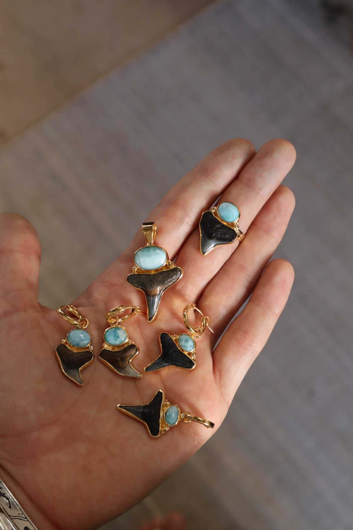 Fossilised Shark Tooth x Larimar Ring SIZE 7
