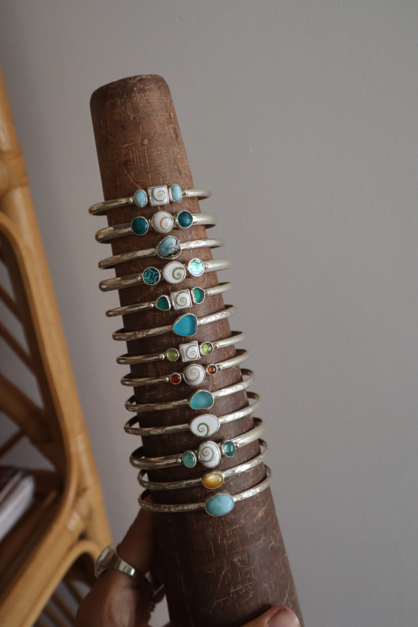 Operculum Wanderer Cuff