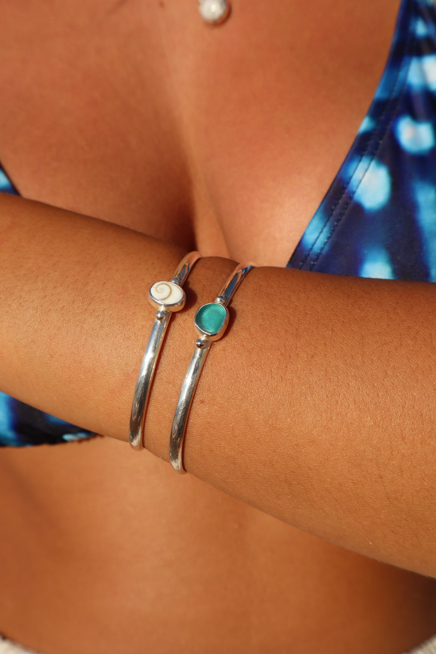 Operculum Wanderer Cuff