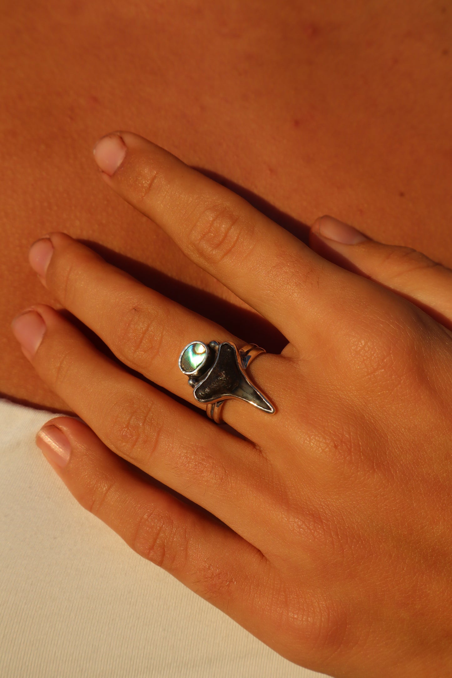 Shark Tooth x Abalone Ring SIZE M - 6 1/4