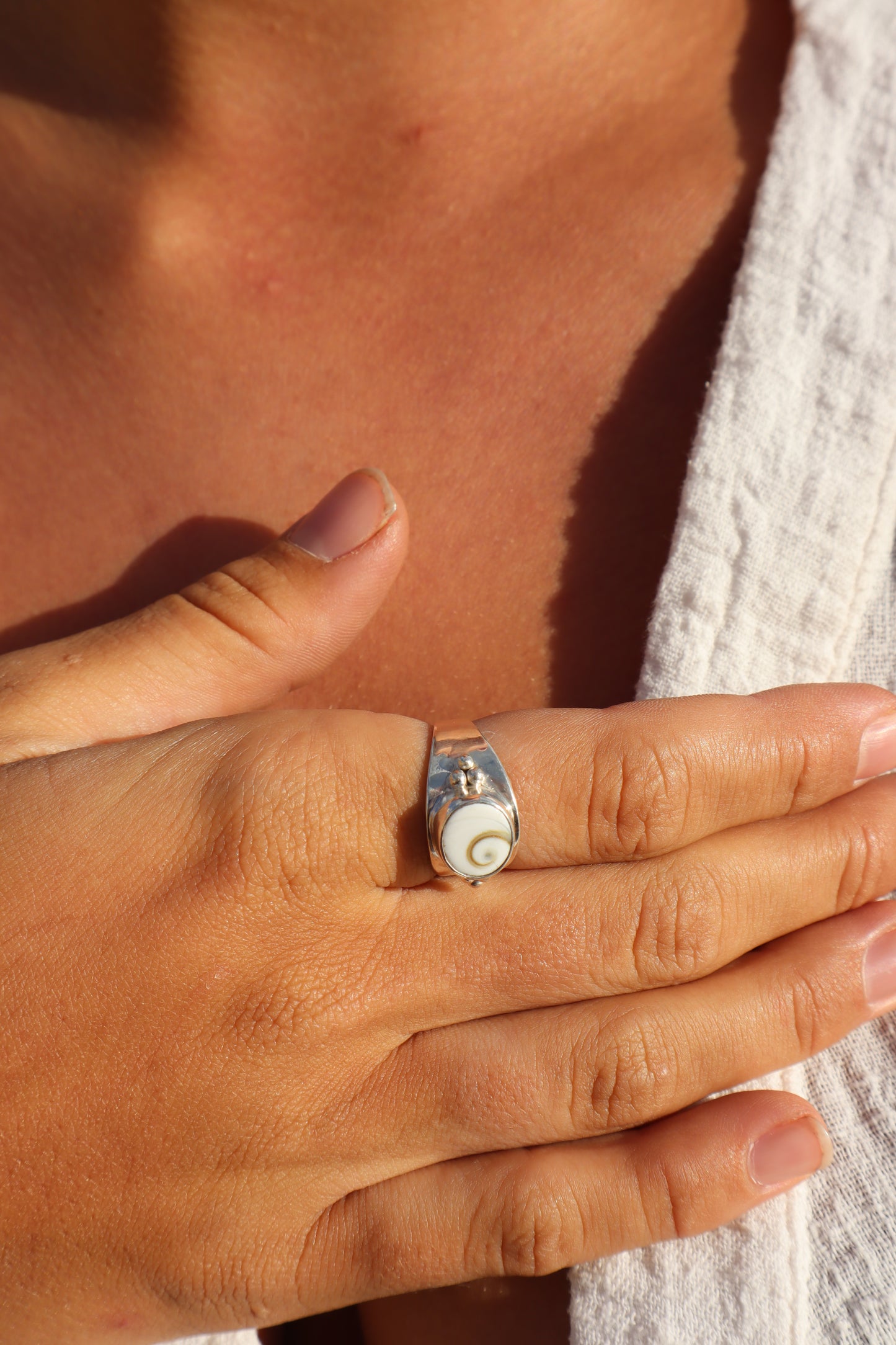 Operculum Signet Ring SIZE P 1/2 - 8
