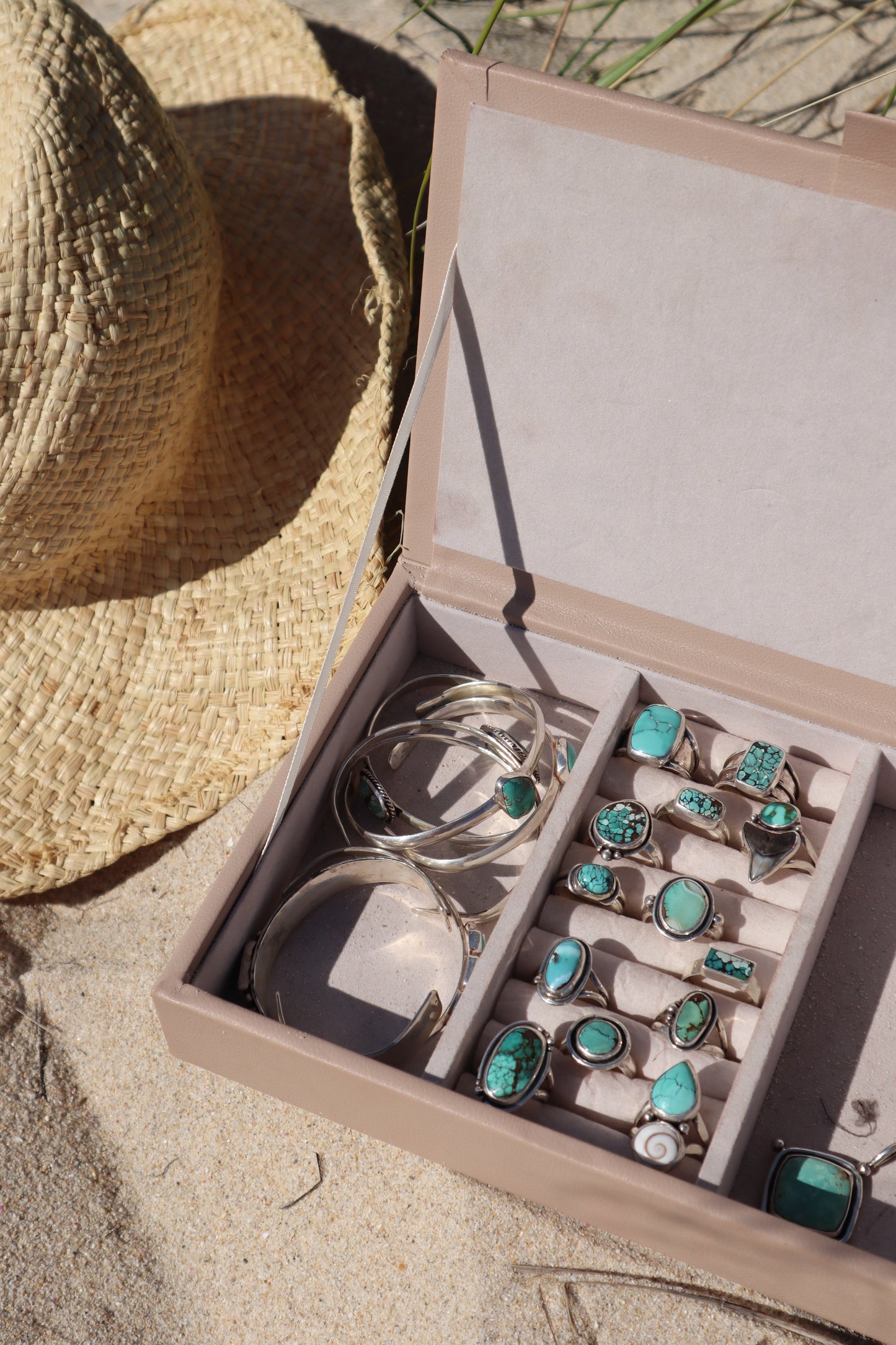 Horizontal Turquoise Ring SIZE S - 9 1/4