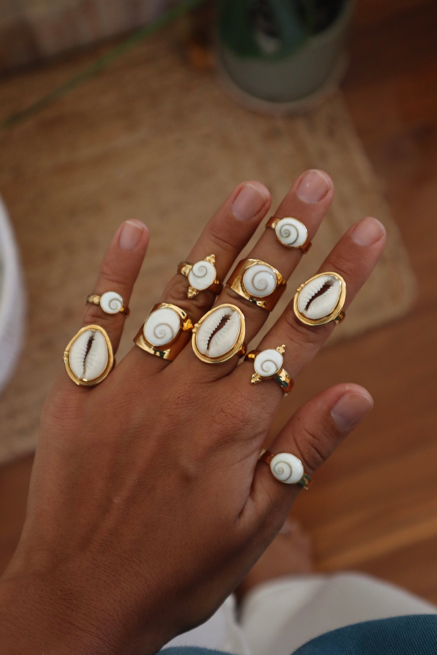 Dainty Operculum Ring SIZE 4.5 - I 1/2