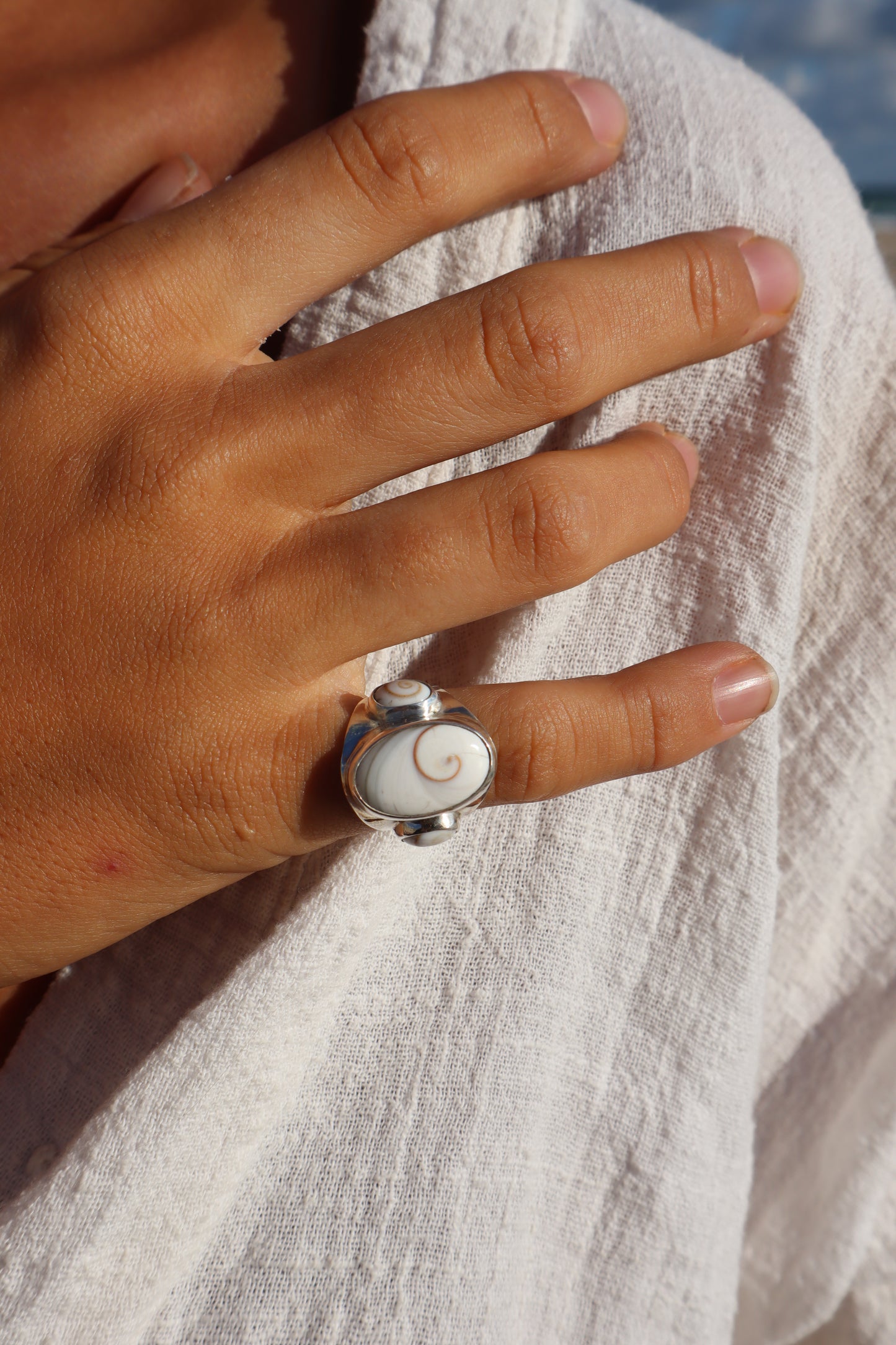 Triple Operculum Signet Ring SIZE K 1/2 - 5 1/2