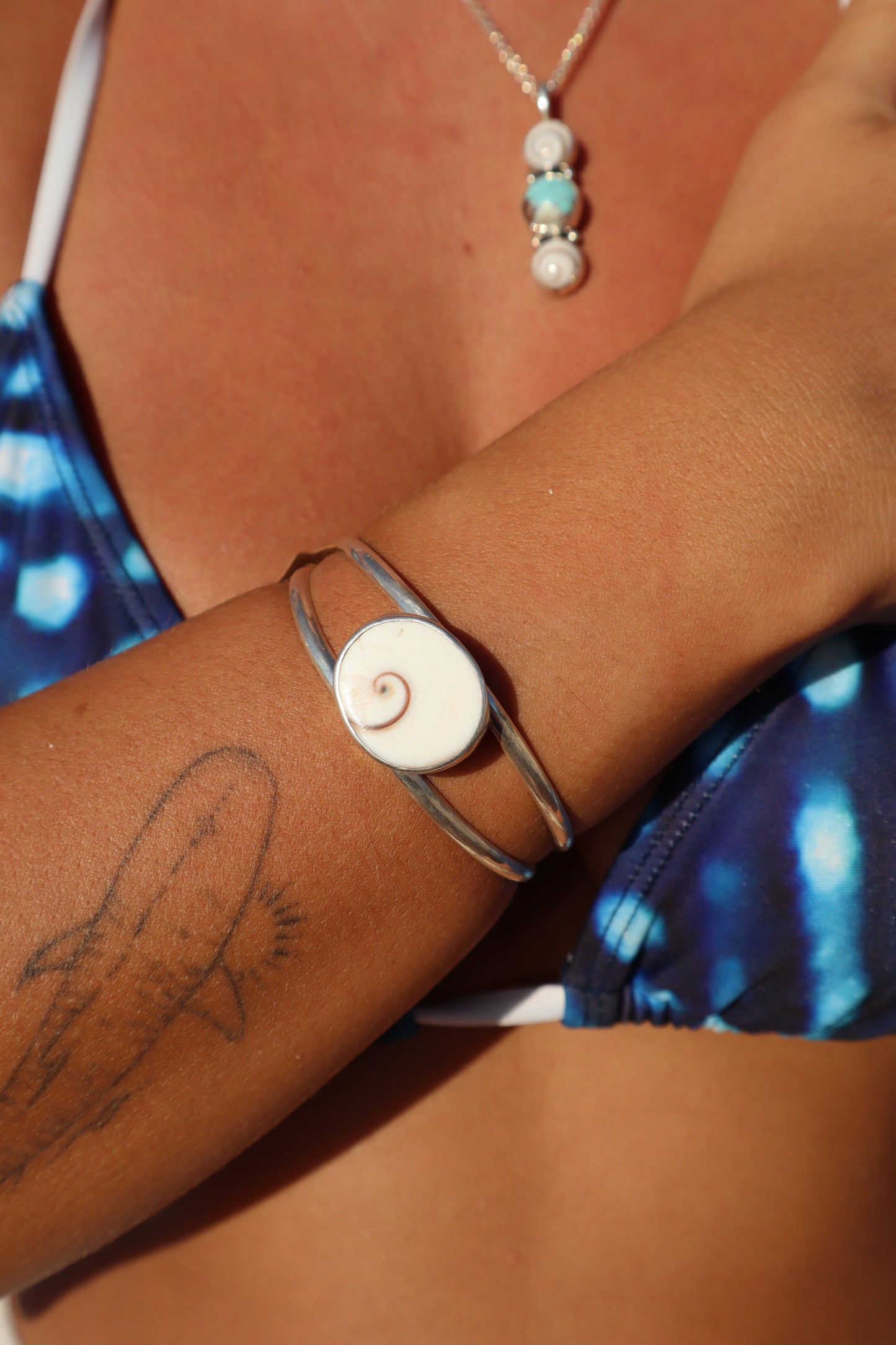 Chunky Operculum Tidal Cuff