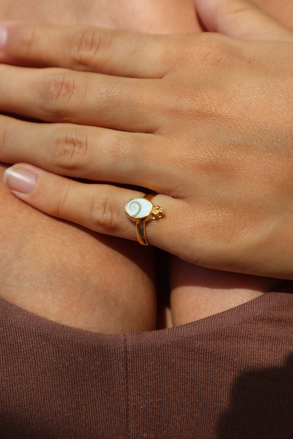 Dainty Operculum Ring SIZE 5