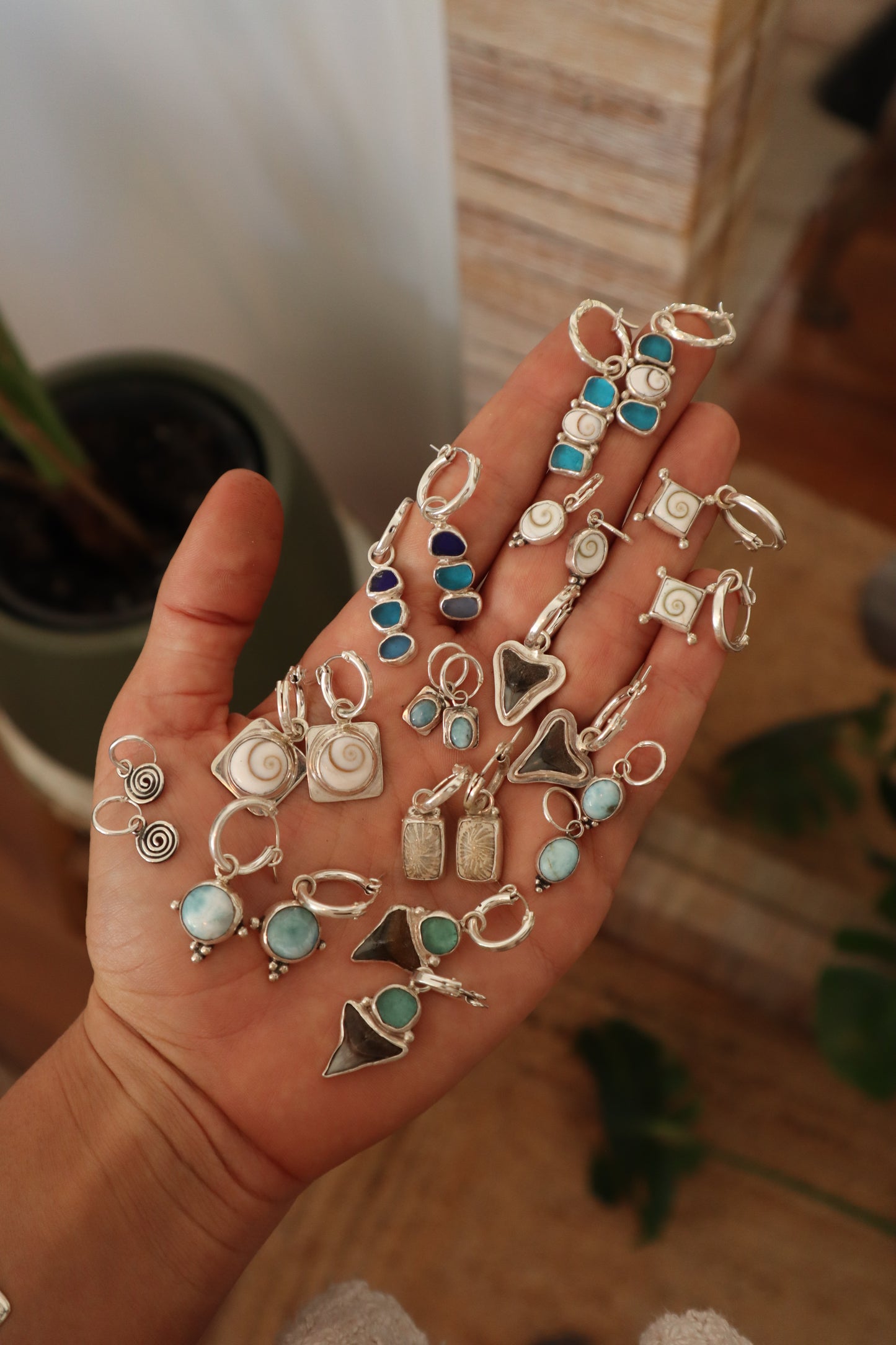 Larimar Hoops