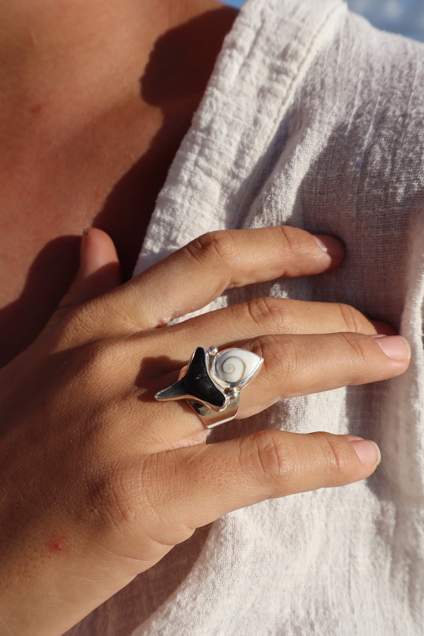 Shark Tooth x Operculum Ring SIZE M - 6 1/4